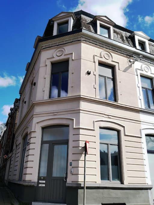 Au Pied Du Mur Huy Eksteriør bilde